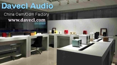 オーディオ機器の完全なセットが含まれているのは何ですか？