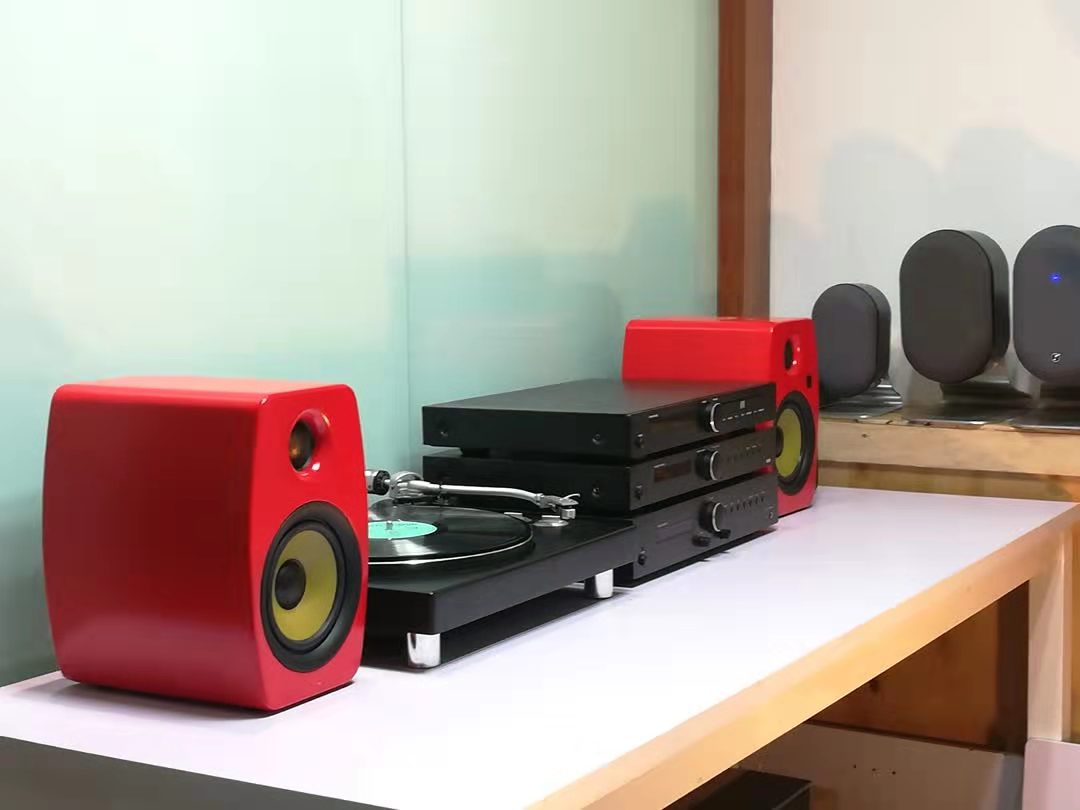 X-4アクティブパワースピーカー